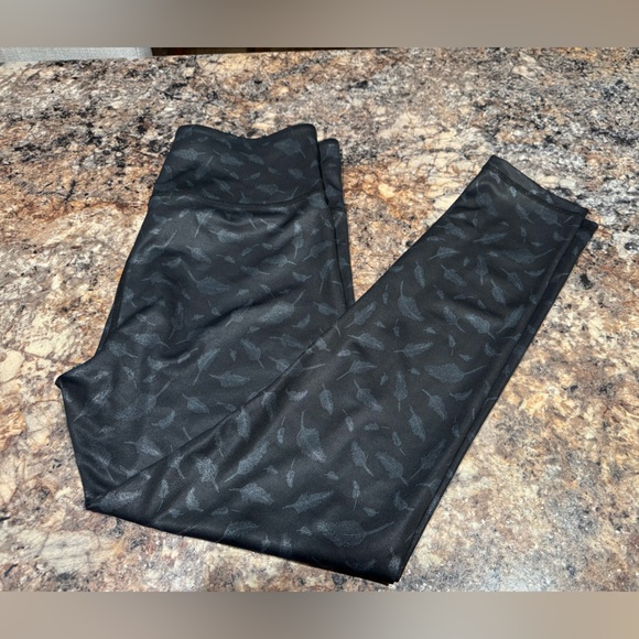 ZYIA Pants - Women’s Zyia Black Patterned Leggings